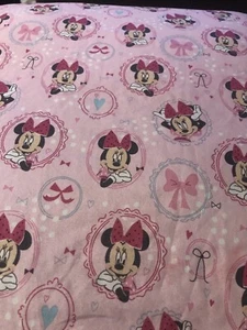 Disney Baby Minnie Mouse “Bows Are Best” Pink Crib Sheet - Picture 1 of 3
