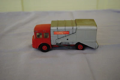 Vintage 1968 Matchbox Lesney #K-7 King Size Refuse Garbage Dump Truck  - Image 1 of 4