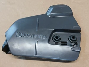 Coperchio laterale frizione motosega Husqvarna 545 mark II OEM - Foto 1 di 3
