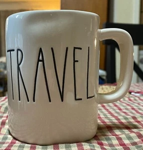 Tazza Rae Dunn "Viaggio" grande lettera bianca e blu ceramica fattoria tazza caffè tè - Foto 1 di 5