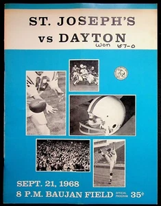 Programa de baloncesto de la Universidad de Dayton 1968 vs campo St. Joseph Baujan - Imagen 1 de 3