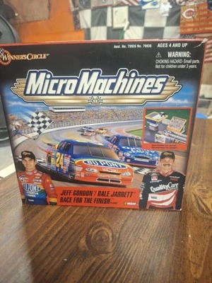 1999 MicroMachines  Winners Circle Jeff Gordan And Dale Jarrett Set - Image 1 of 4