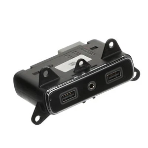 2018-2022 Mopar Grand Cherokee Connector Hub SD USB Port Auxiliary 68323663AE - Picture 1 of 4