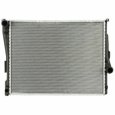 Radiator for BMW 320i 323Ci 323i 323is 325Ci 325i 325xi 328Ci 328i 328is 330Ci Foto 1 de 4