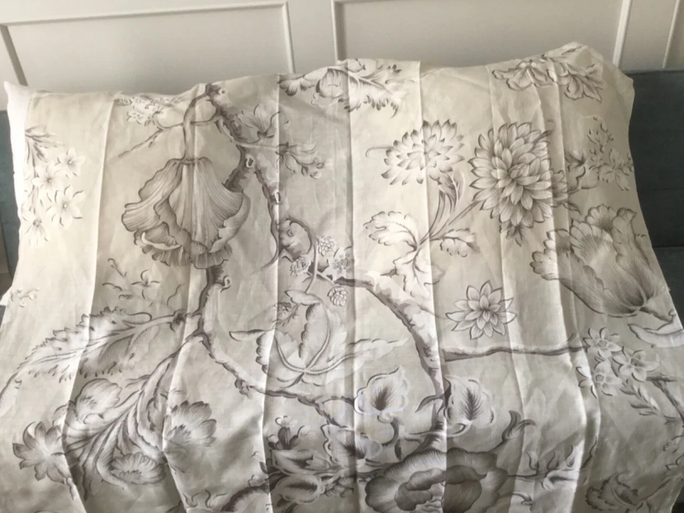 CHIVASSO Tela Muestra Resto 1+Yarda Foto 1 de 4