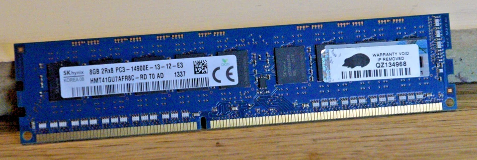 Hynix HMT41GU7AFR8C-RD 8GB PC3-14900E Server RAM - Image 1 of 1