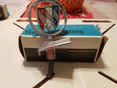 Nos gm 1978 79 Buick Century panel de cabecera emblema adorno 1258771 caja 10 Foto 1 de 2