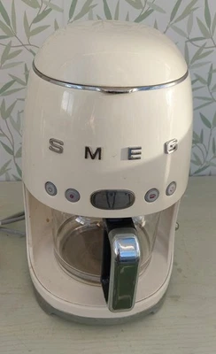 Smeg Drip Filter Coffee Machine Cream - DCF02CRUK - Image 1 of 4