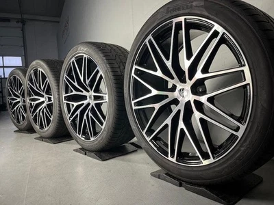 Porsche Macan III 21 Zoll RS Spyder Sommer Räder Pirelli 2022 TOP - Bild 1 von 4