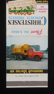 Antiguo camión internacional de cemento de la década de 1950 Christensen Concrete Dairy Grand Island NE - Imagen 1 de 2