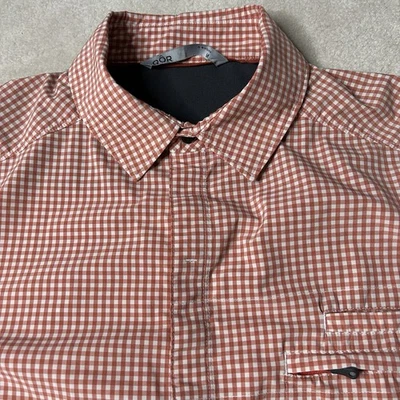 QOR Shirt Men’s Medium Performance Stretch Short Sleeve Button Snap - Image 1 of 4