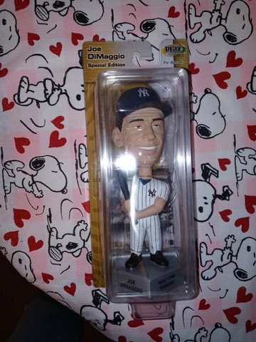 UPPER DECK 2003 PLAYMAKERS NY JOE DIMAGGIO YANKEES BobbleHead Figure NEW Cover
