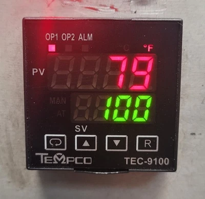 Controlador de temperatura Tempco TEC-9100 TEC14044 Foto 1 de 4