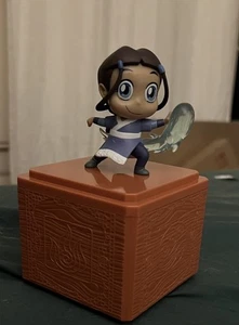 Kwistal Feenz x Avatar Vinyl Figur Mighty Jaxx - Bild 1 von 2