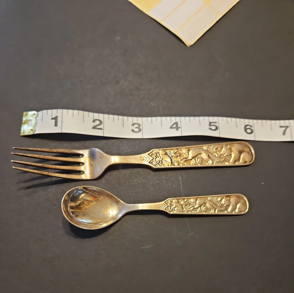 Utensilios para niños David Anderson 830 plateados Foto 1 de 4