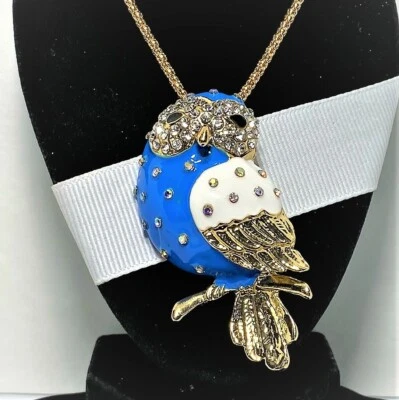 BETSEY JOHNSON  BROOCH OWL & BLUE & WHITE ENAMEL STANDING ON A LIMB PIN PENDANT - Image 1 of 4