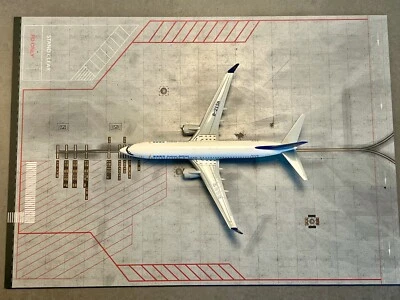 RUNWAY22 EDEL DIORAMA Platte 1:200 ALU!. Für Herpa u.a. Parking Lot. Airport. DIN A3!
