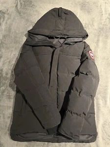 CANADA GOOSE MacMillan Parka Size Medium New With Receipt - Picture 1 of 8