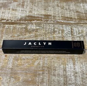 NEW Jaclyn Poutspoken Liquid Lipstick “Noodie” 3.55ml/0.12fl oz New in box - Picture 1 of 4