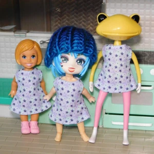 Vestido corto azul estrellas en la nube pelusa - se adapta a Chelsea niño pequeño, ranas, obitsu 11 - Imagen 1 de 1