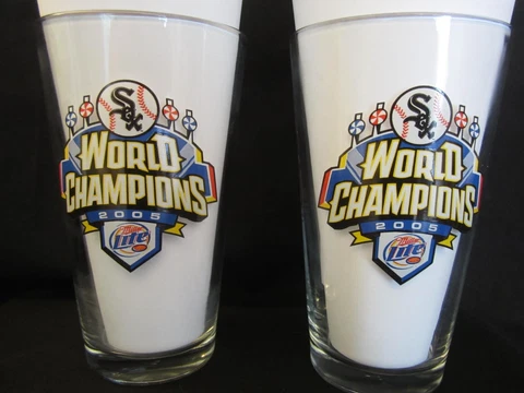 Chicago White Sox 2005 World Series Champions Miller Lite Pint Glass  TWO Cover