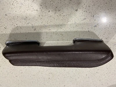 MERCEDES-BENZ 450SL 380SL 1973-1984 REPOSABRAZOS PUERTA LADO DEL CONDUCTOR COLOR BORGOÑA OEM Foto 1 de 4