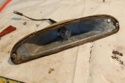 1960,63 Ford f 100 soquete de lanterna traseira lado do motorista unibody - Imagem 1 de 4