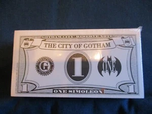 Monopoly Batman & Robin Collector's Edition replacement parts replacement money - Picture 1 of 6