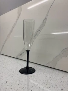 NUEVO Paquete de 6 Flauta de Plástico Temática Amscan Fiesta Champagne Negro147ml - Imagen 1 de 3