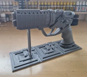 Blade Runner 2049 Agent K Blaster Full Scale Prop Fan Art Cosplay WITH STAND - Picture 1 of 6
