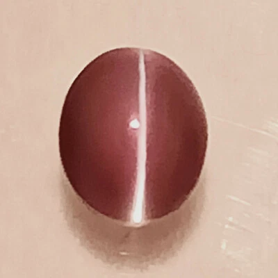 Alejandrita Ojo de Gato, 0.77 Cttw, Alejandrita Ojo de Gato Ovalado 1 Quilate Tamaño, Ovalado Foto 1 de 4