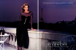 1993 Givenchy Couture Tatjana Patitz moda 2 páginas anuncio de revista - Imagen 1 de 1