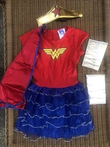 costume wonder woman bambina usato taglia small/petit 4-6 - Foto 1 di 2