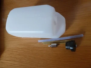 Dubro DB412 12oz. FUEL TANK - Picture 1 of 2