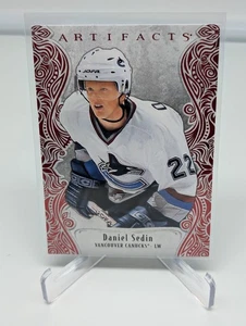 Artefactos de cubierta superior 2025-26 #165 Daniel Sedin rojo rubí #'d 110/599 canucks - Imagen 1 de 2