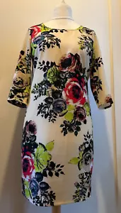Vestido túnica de crepé VILA floreciente manga 3/4 ojo de cerradura floral talla pequeña beige/multi - Imagen 1 de 6