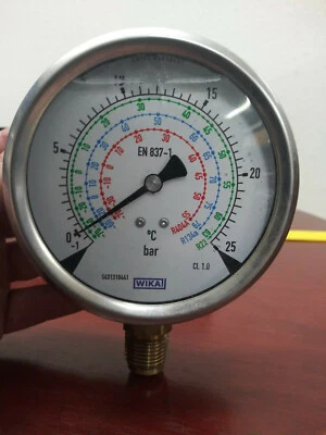 WIKA EN 837-1 5431318441  4" STAINLESS  LIQUID FILLED GAUGE 0-25 BAR 1/2" NPT   - Image 1 of 4