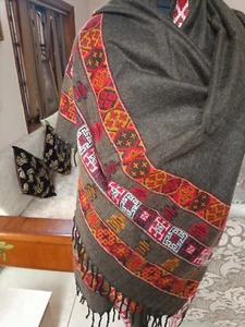 Brown Warm yak wool meditation shawl handmade Reversible Blanket unisex - Picture 1 of 6