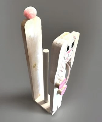 Suporte de papel higiênico rolo sobressalente coelho 19 pol. de altura/feito à mão/adorável  - Imagem 1 de 4