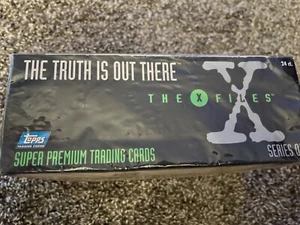 RARE-VINTAGE-The X-Files Topps Series One Trading Cards 24ct Box Sealed 1995 NIB - Picture 1 of 8