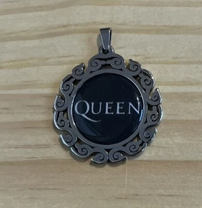 Music Band Jewelry Queen Necklace Metal Pendant - Picture 1 of 2