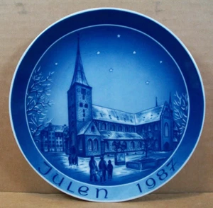 Vintage Julen 1987 Porcelain Christmas Plate - Kirke Platten ~ Germany ~ 7.75" - Imagen 1 de 6