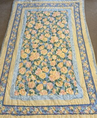 Croscill Vintage Fiesta Yellow Floral Twin Reversible Comforter 90s - Image 1 of 4