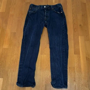 Levi's Men's 501 Button Fly Blue Jeans 30x30 Straight Fit Dark Wash Denim - Picture 1 of 10
