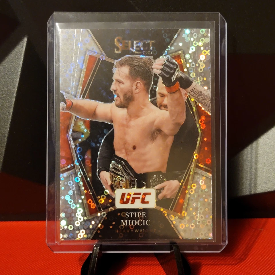Stipe Miocic - 2022 Panini UFC Select - Premier Level - Disco Prizm - #181 - Image 1 of 1