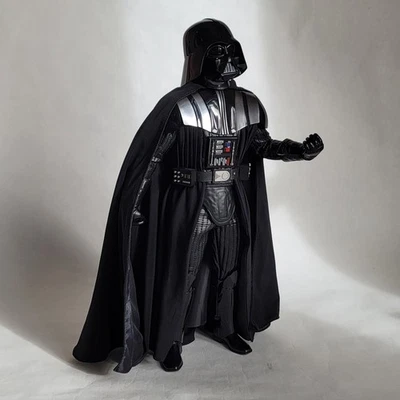 Figura Hot Toys MMS452 Star Wars Episodio V El Imperio Contraataca Darth Vader Foto 1 de 4