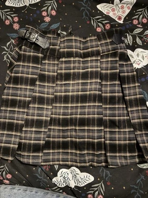 Disturbia Check Skirt Size 10 - Image 1 of 2