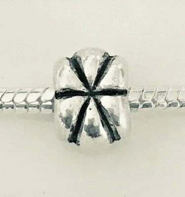 ANTIGUO TIBETANO Oxidado Plata FLOR DE ESTRELLA Espaciador EUROPEO Cuentas Dije Foto 1 de 2