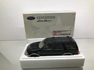 UT MODELS 22710 FORD EXPEDITION EDDIE BAUER -BLACK 1:18- HIGH QUALITY IN BOX - Picture 1 of 9
