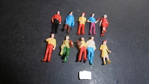 Preiser H0 Figuren 1:87 10er Set. Reisende / Passanten - Bild 1 von 1